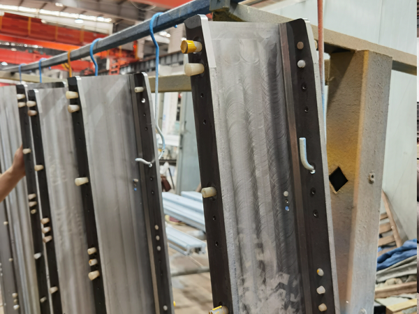 ���ӹ�������