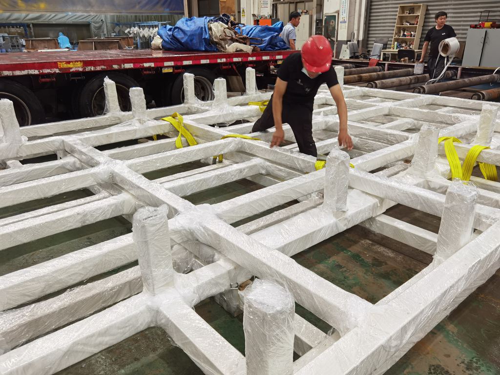 H�͸�����